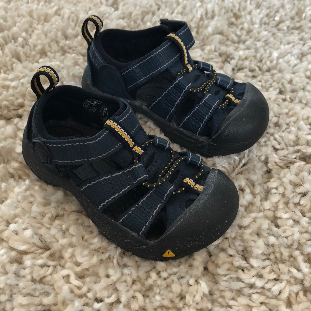 Toddler Keen shoes